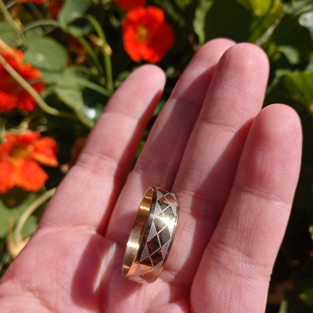 Ring - Picture 3 of 4